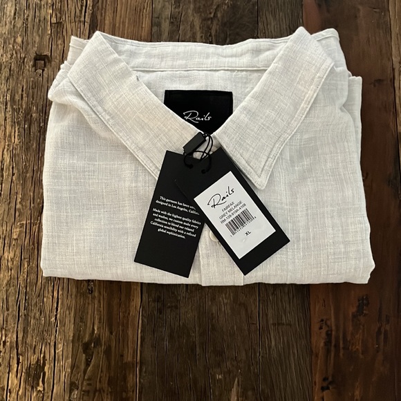 NWT Rails Men’s short sleeve shirt (XL) - Picture 12 of 12